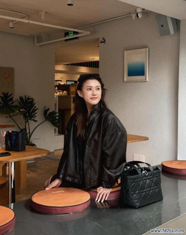 31岁TVB女星当演员难以保管活命,日常兼职打四份工,4天伙食仅花200元 节俭抓家成重生代典范